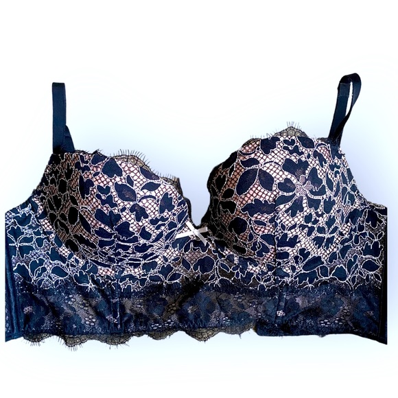 Beautiful Victoria’s Secret bra - Picture 1 of 8